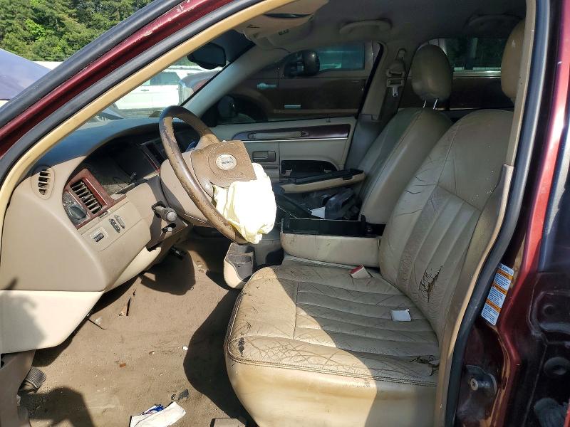 Photo 7 from auction – 2003 LINCOLN TOWN CAR with VIN 1LNHM81W23Y623601
