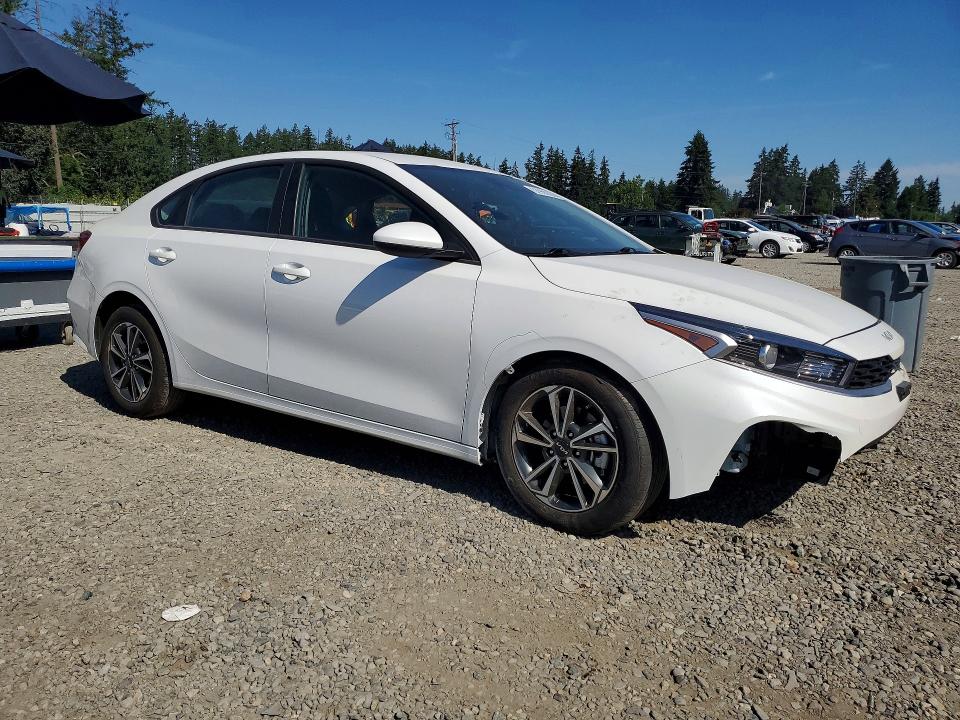 Photo 4 from auction – 2024 KIA FORTE with VIN 3KPF24AD8RE783151