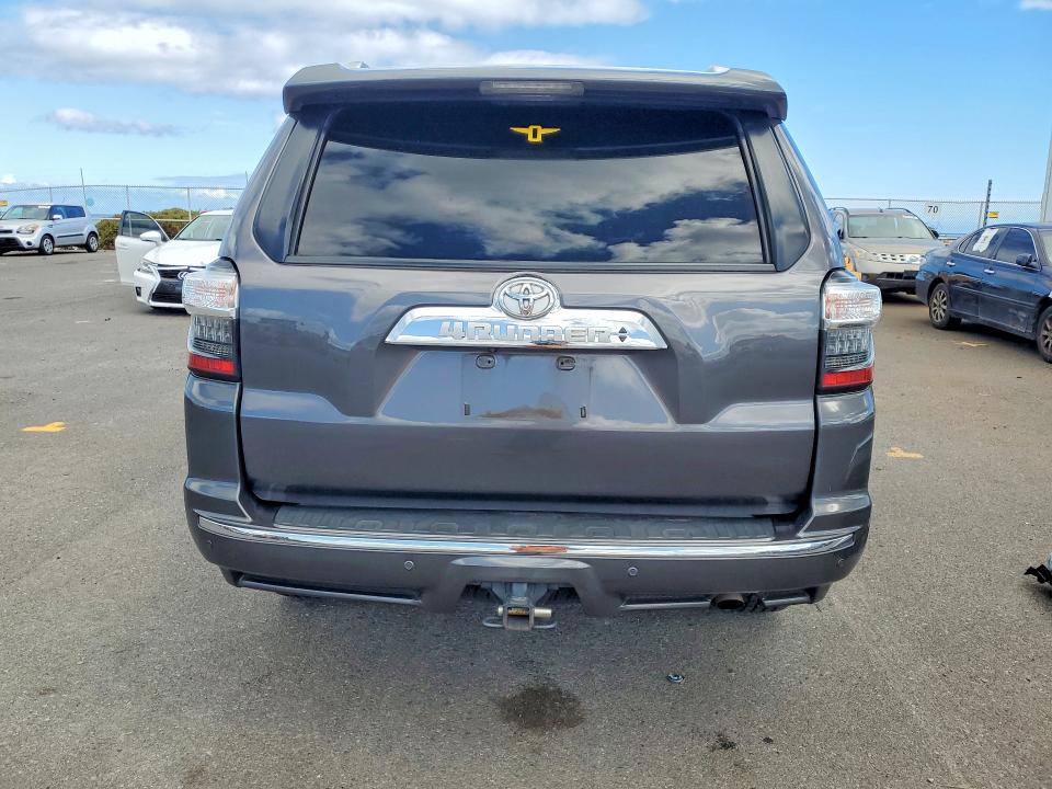 Photo 6 from auction – 2017 TOYOTA 4RUNNER with VIN JTEZU5JR0H5149654
