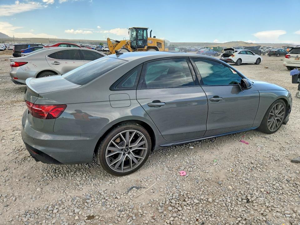 Photo 3 from auction – 2023 AUDI S4 with VIN WAUB4AF46PA024950