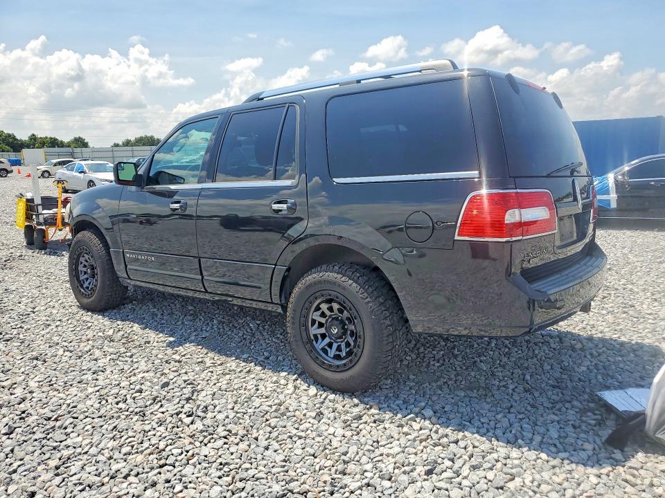 Photo 2 from auction – 2013 LINCOLN NAVIGATOR with VIN 5LMJJ2J56DEL04765