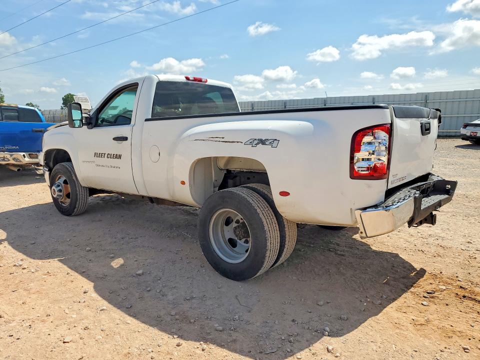 Photo 2 from auction – 2013 GMC SIERRA with VIN 1GT322CG3DF196353