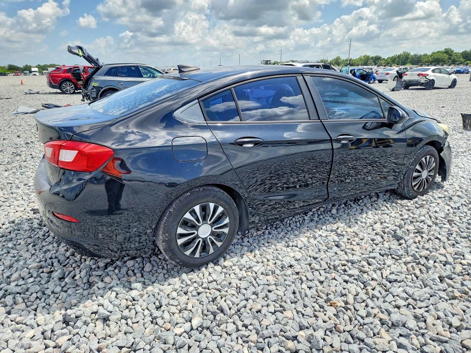 Photo 3 from auction – 2017 CHEVROLET CRUZE with VIN 1G1BC5SM0H7186468