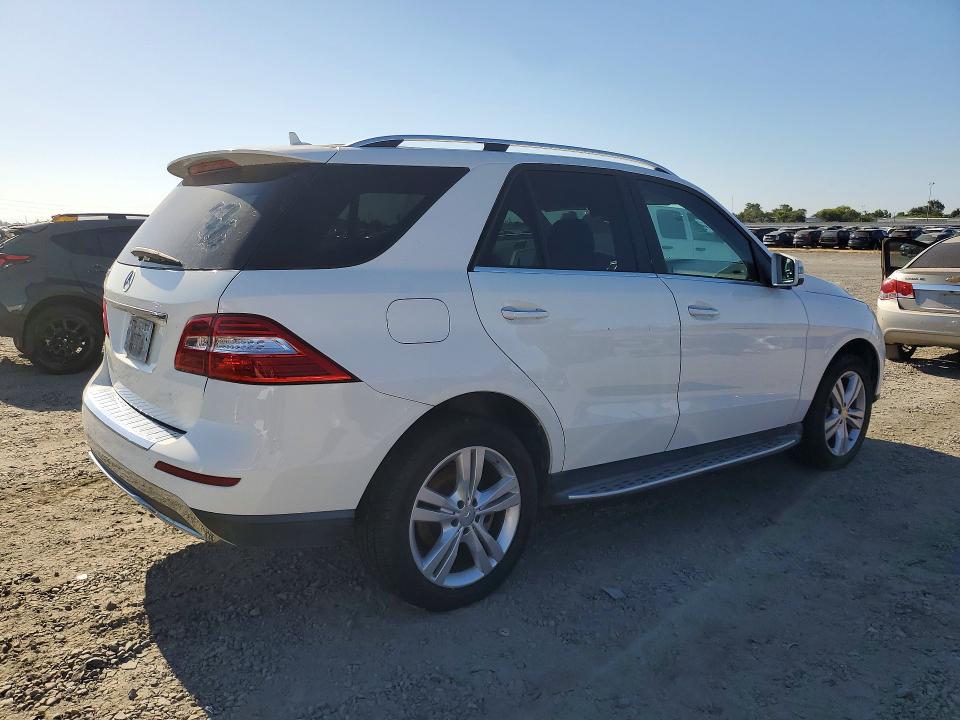 Photo 3 from auction – 2014 MERCEDES-BENZ ML with VIN 4JGDA5JB0EA426621