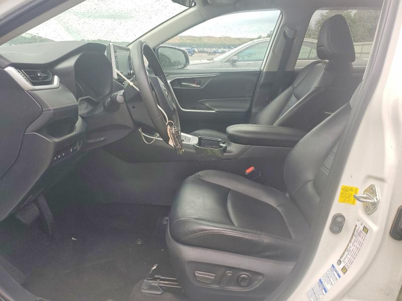 Photo 7 from auction – 2019 TOYOTA RAV4 with VIN 2T3A1RFV5KC038915