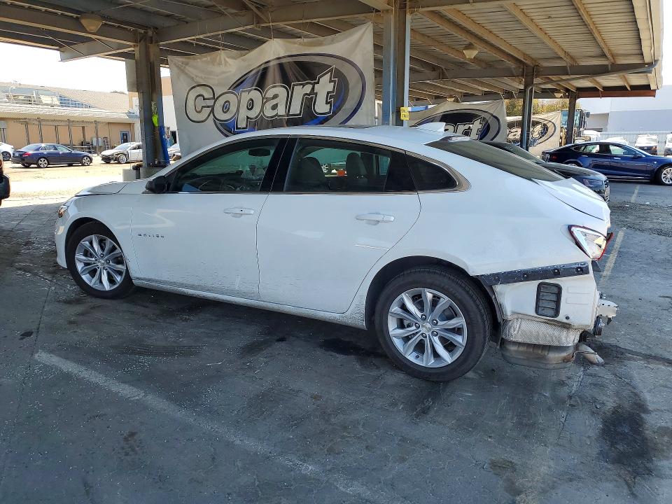 Photo 2 from auction – 2023 CHEVROLET MALIBU with VIN 1G1ZD5ST1PF226533