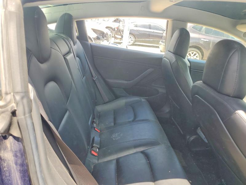 Photo 10 from auction – 2018 TESLA MODEL 3 with VIN 5YJ3E1EB0JF072351