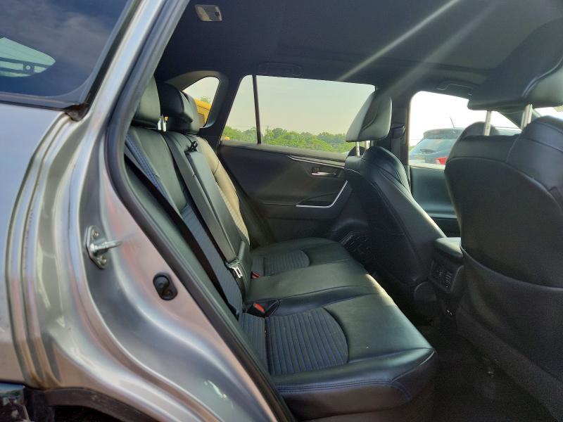 Photo 11 from auction – 2021 TOYOTA RAV4 with VIN 4T3E6RFV3MU051439