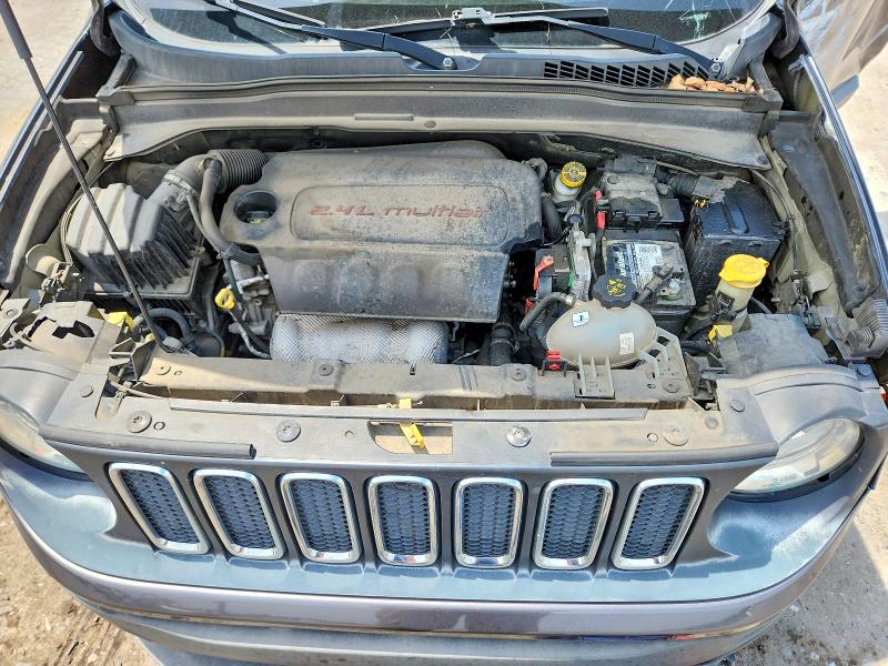Photo 11 from auction – 2017 JEEP RENEGADE with VIN ZACCJABB3HPF64486
