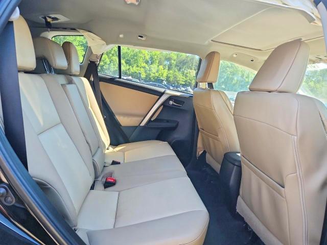 Photo 11 from auction – 2015 TOYOTA RAV4 with VIN 2T3DFREV9FW302481