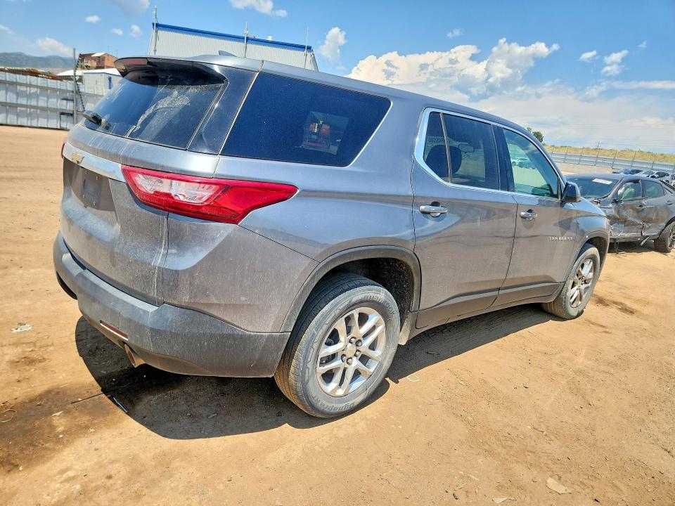 Photo 3 from auction – 2019 CHEVROLET TRAVERSE with VIN 1GNERFKW6KJ197082
