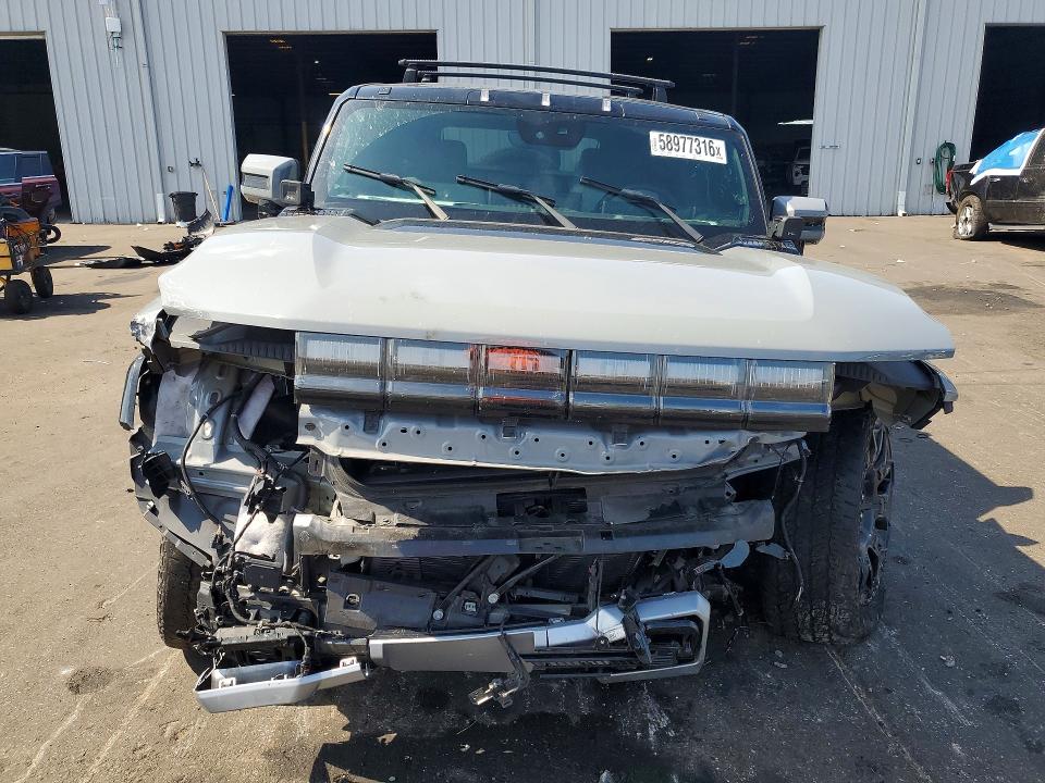 Photo 5 from auction – 2024 GMC HUMMER SUV with VIN 1GKB0NDE9RU107151