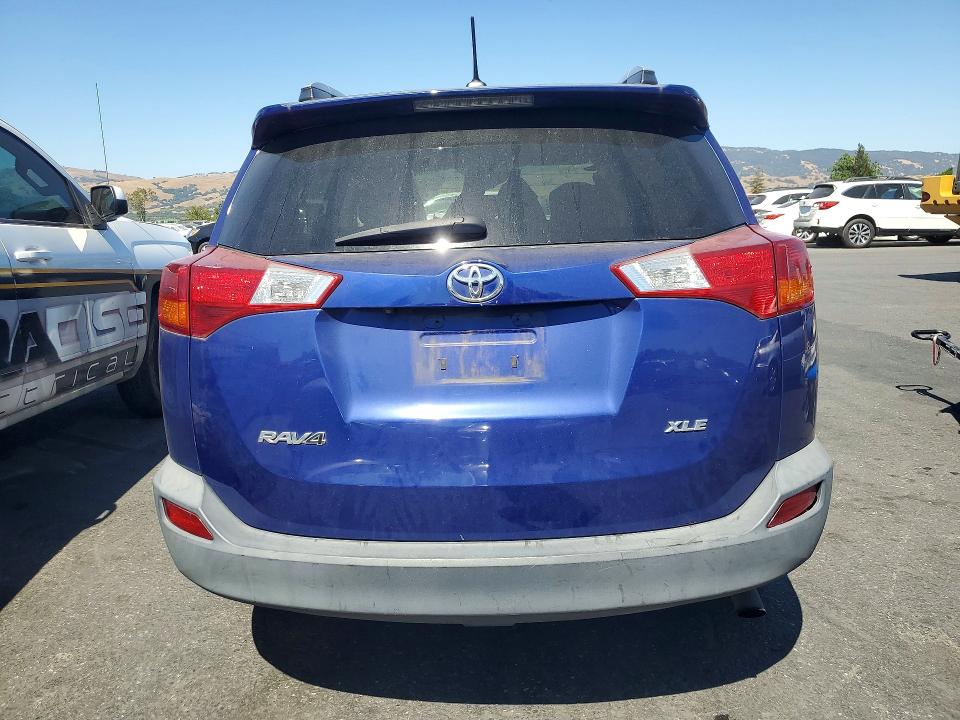 Photo 6 from auction – 2015 TOYOTA RAV4 with VIN 2T3WFREV0FW180120