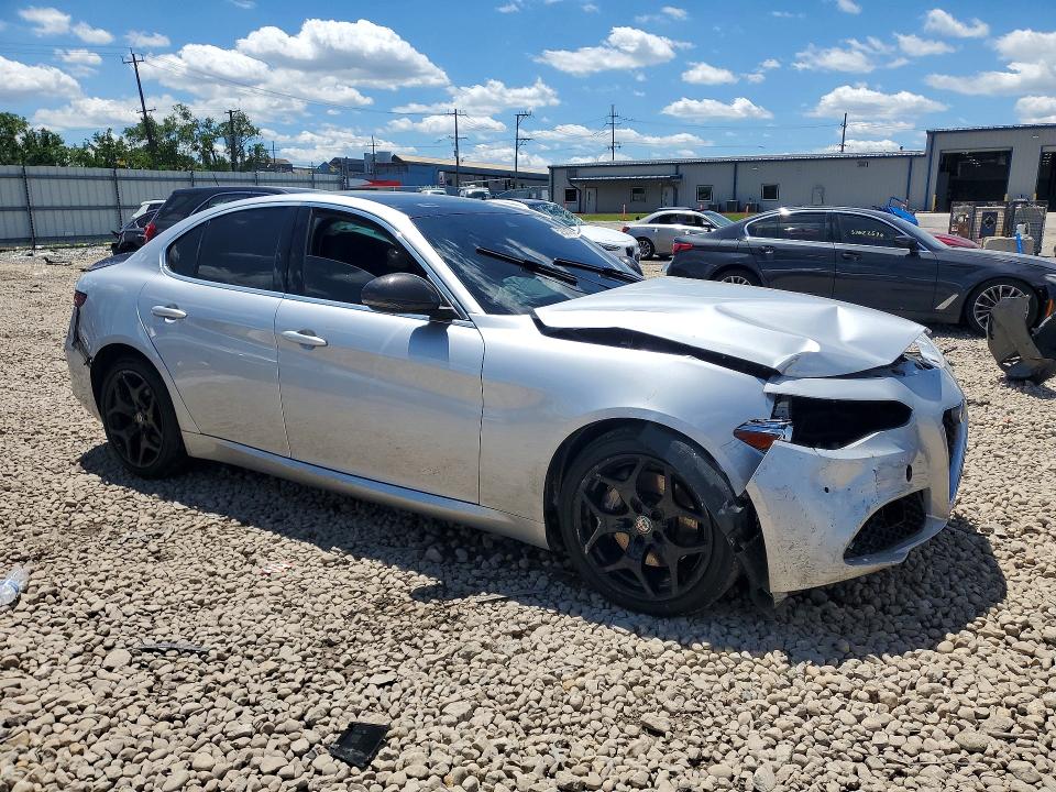 Photo 4 from auction – 2020 ALFA ROMEO GIULIA with VIN ZARFANBN7L7638776