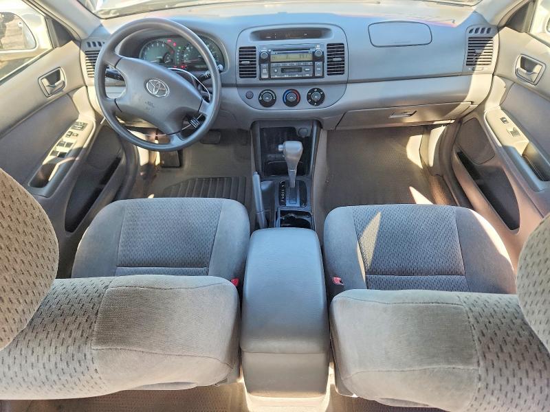Photo 8 from auction – 2002 TOYOTA CAMRY with VIN 4T1BE32KX2U606195