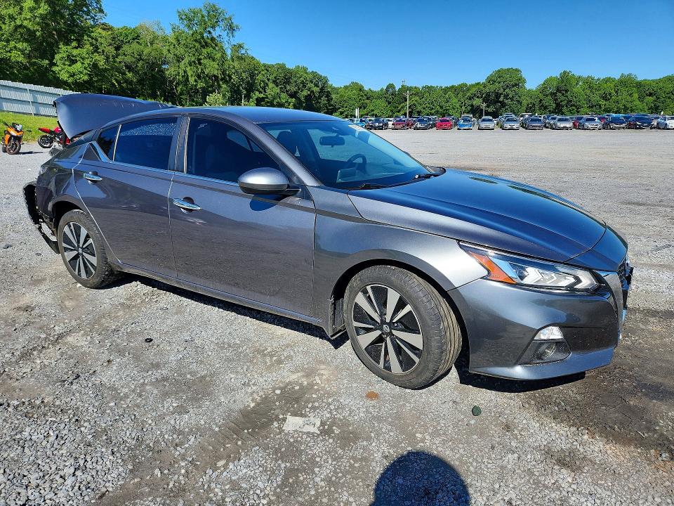 Photo 4 from auction – 2021 NISSAN ALTIMA with VIN 1N4BL4DV4MN328095
