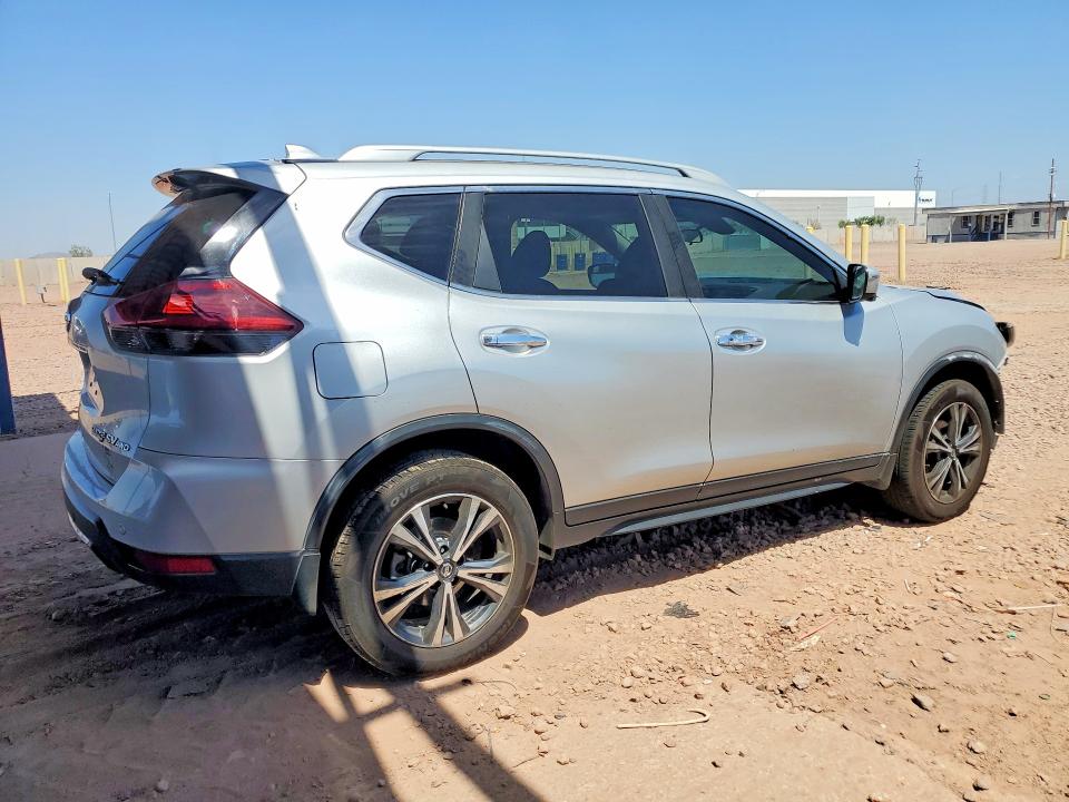Photo 3 from auction – 2019 NISSAN ROGUE with VIN 5N1AT2MV5KC762055