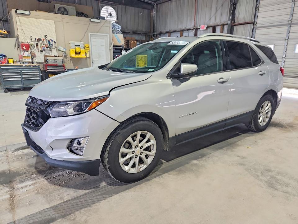 CHEVROLET EQUINOX 2018 with VIN 2GNAXJEV7J6138418 - Photo from auction