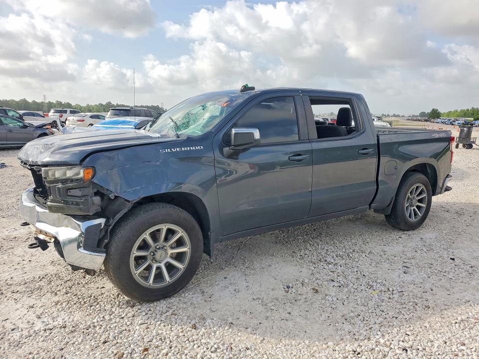 CHEVROLET SILVERADO 2020 with VIN 1GCUYDED8LZ231824 - Photo from auction