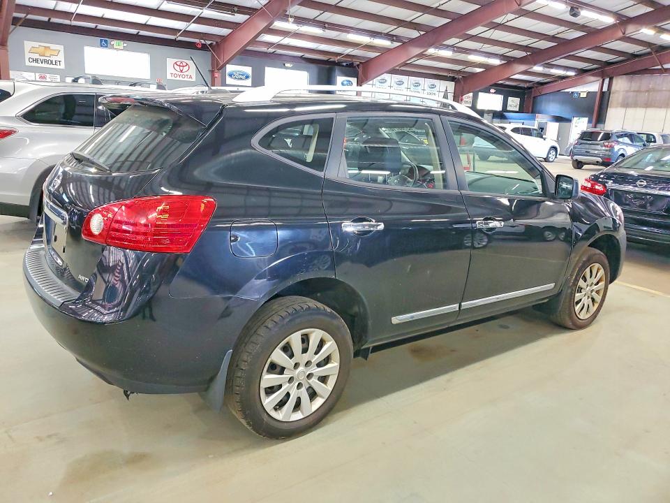 Photo 3 from auction – 2014 NISSAN ROGUE SELECT with VIN JN8AS5MV0EW713636