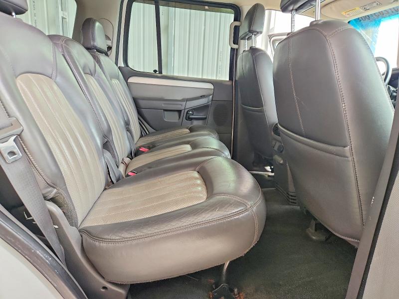 Фото 11 с аукциона – 2002 MERCURY MOUNTAINEER с VIN 4M2ZU86W92UJ13604