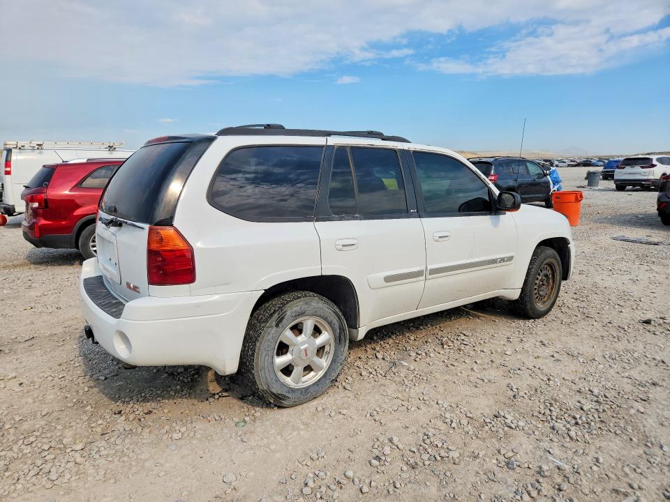 Photo 3 from auction – 2005 GMC ENVOY with VIN 1GKDT13S352335300