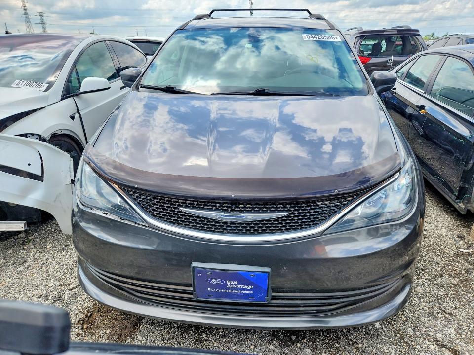 Photo 5 from auction – 2017 CHRYSLER PACIFICA with VIN 2C4RC1DG4HR656425