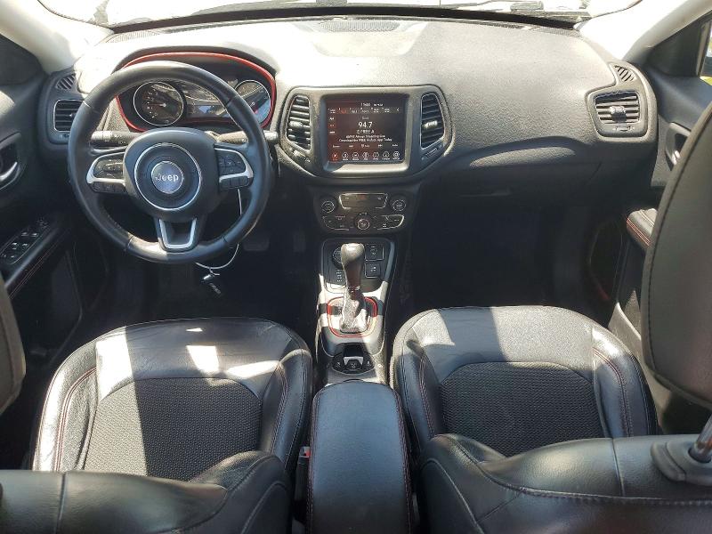 Photo 8 from auction – 2019 JEEP COMPASS with VIN 3C4NJDDB7KT668096