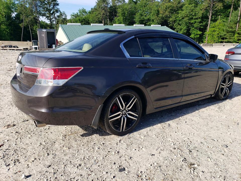 Photo 3 from auction – 2011 HONDA ACCORD with VIN 1HGCP2F82BA042671
