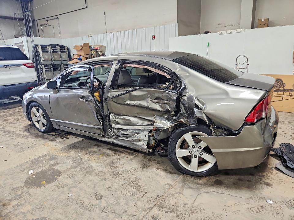 Photo 2 from auction – 2008 HONDA CIVIC with VIN 2HGFA16938H329545
