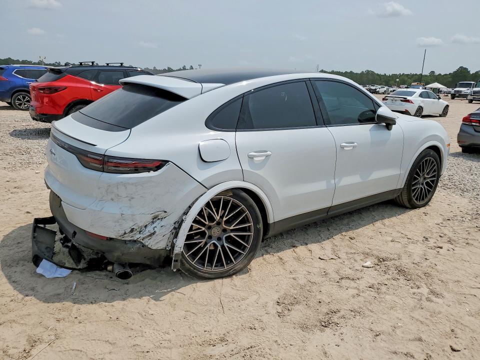 Photo 3 from auction – 2021 PORSCHE CAYENNE with VIN WP1BA2AY7MDA43477
