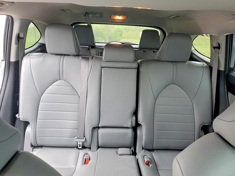 Zdjęcie 10 z aukcji – 2025 TOYOTA HIGHLANDER z VIN 5TDKDRBH4SS591311
