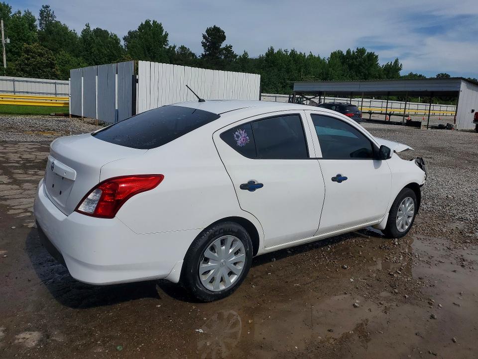 Photo 3 from auction – 2017 NISSAN VERSA with VIN 3N1CN7AP7HL826865