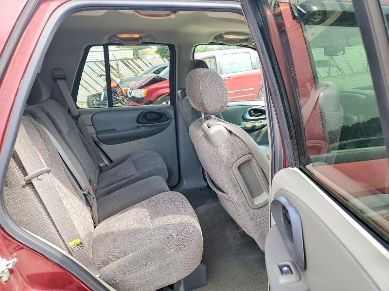 Photo 11 from auction – 2004 CHEVROLET TRAILBLAZER with VIN 1GNDT13S642299152