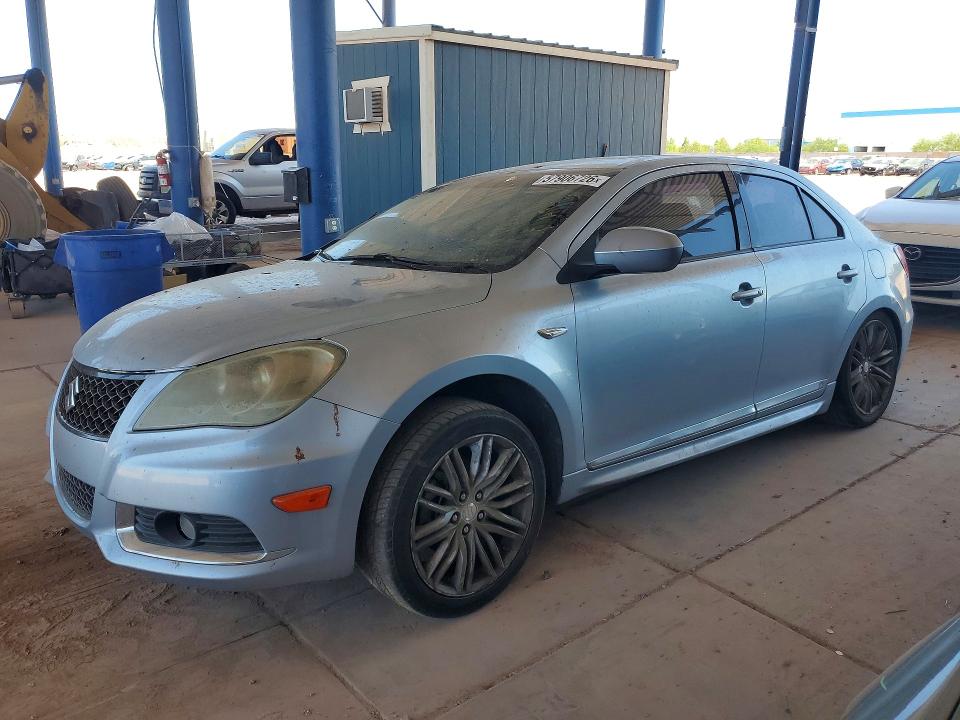 2011 SUZUKI KIZASHI
