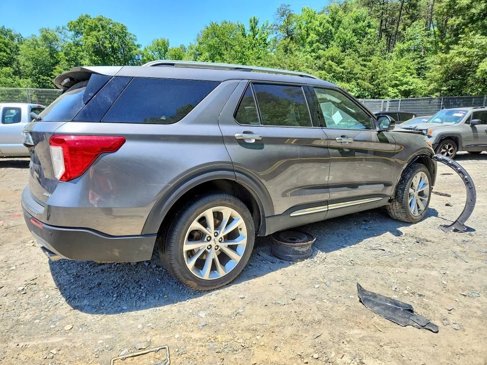 Photo 3 from auction – 2023 FORD EXPLORER with VIN 1FM5K8HC1PGA53154