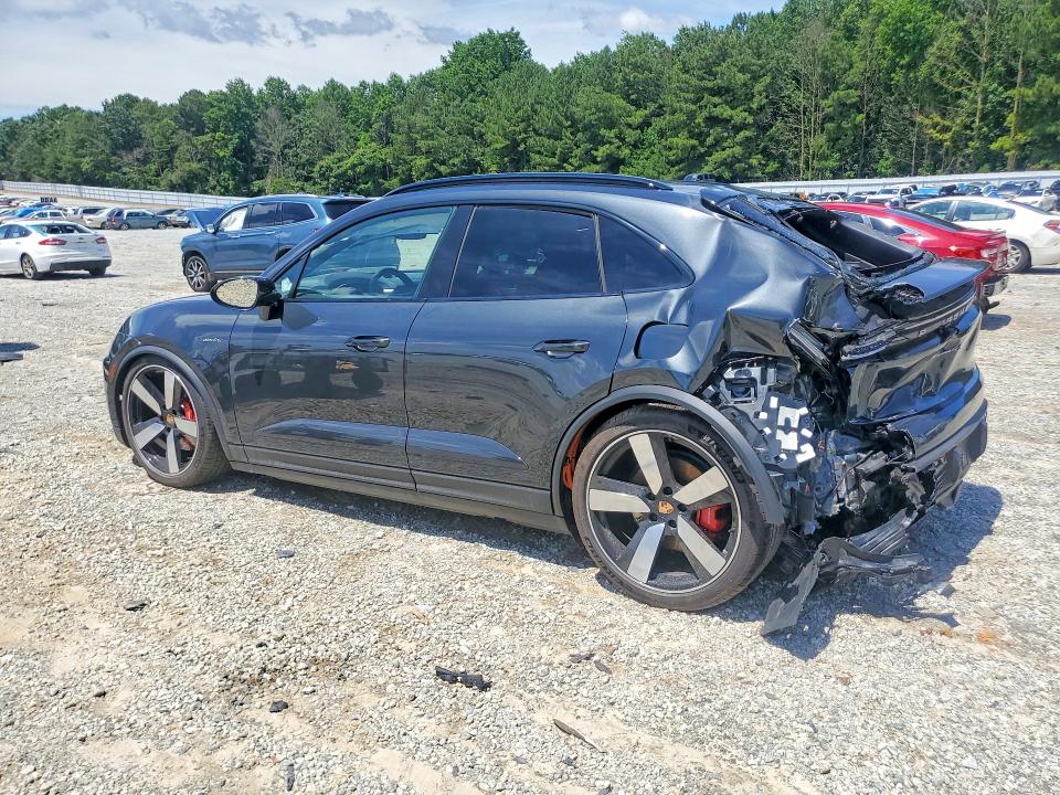 Photo 2 from auction – 2026 PORSCHE MACAN with VIN WP1AB2XA9TL150163