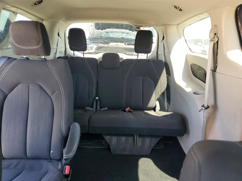Photo 10 from auction – 2023 CHRYSLER VOYAGER with VIN 2C4RC1CG3PR520707