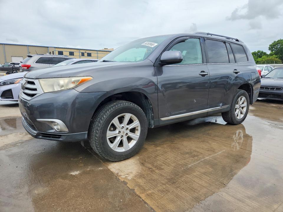 TOYOTA HIGHLANDER 2011 with VIN 5TDZA3EHXBS009468 - Photo from auction