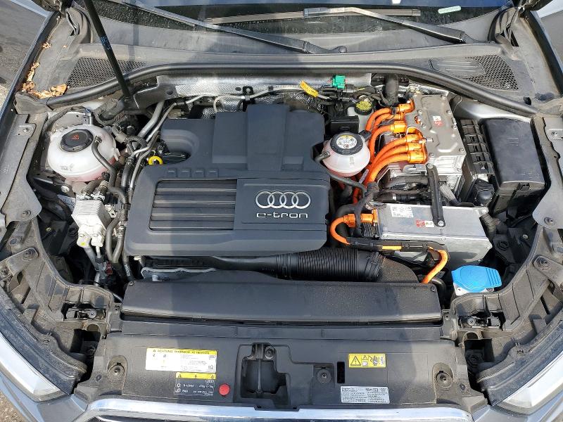 Снимка 11 от търг – 2018 AUDI A3 с VIN WAUUPBFF5JA067934