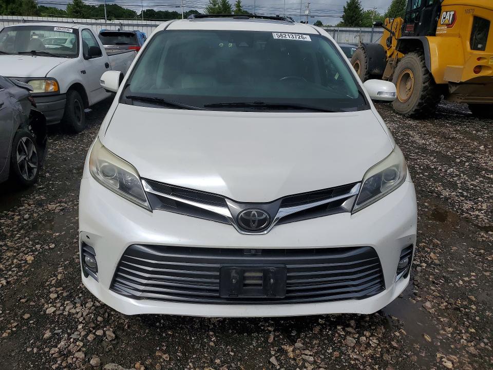 Photo 5 from auction – 2018 TOYOTA SIENNA with VIN 5TDDZ3DC5JS196612