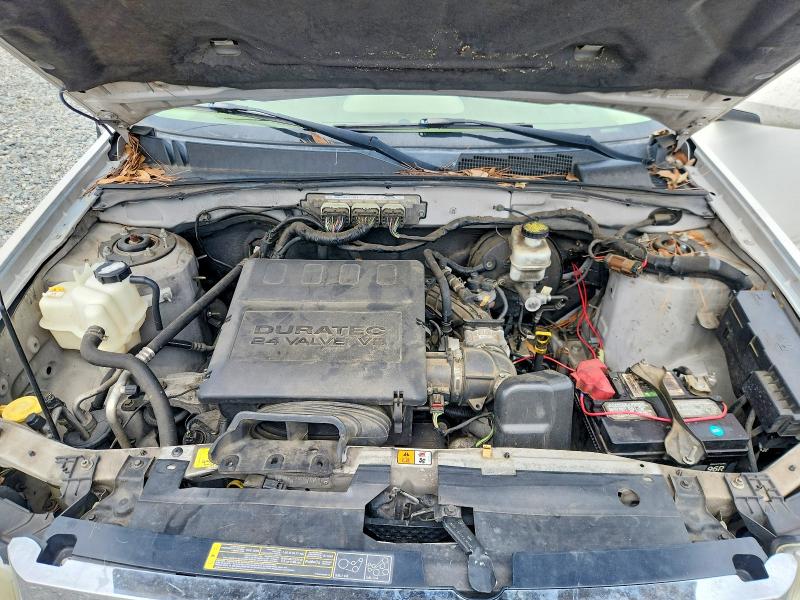 Photo 12 from auction – 2011 FORD ESCAPE with VIN 1FMCU0EG4BKA72636