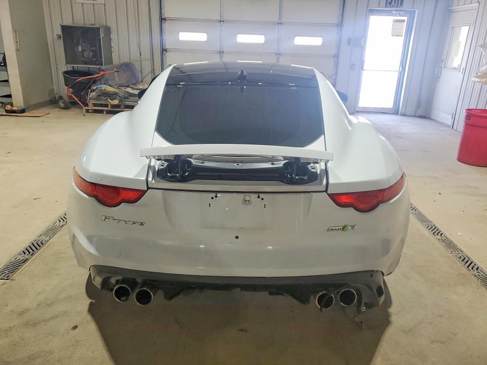 Photo 6 from auction – 2016 JAGUAR F-TYPE with VIN SAJWJ6DL2GMK32036