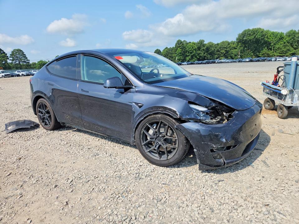 Photo 4 from auction – 2024 TESLA MODEL Y with VIN 7SAYGDEE3RF993411