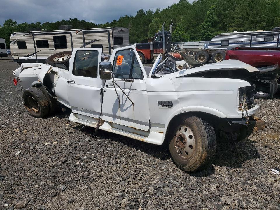 Photo 4 from auction – 1997 FORD F350 with VIN 1FTJW35F5VEC62463