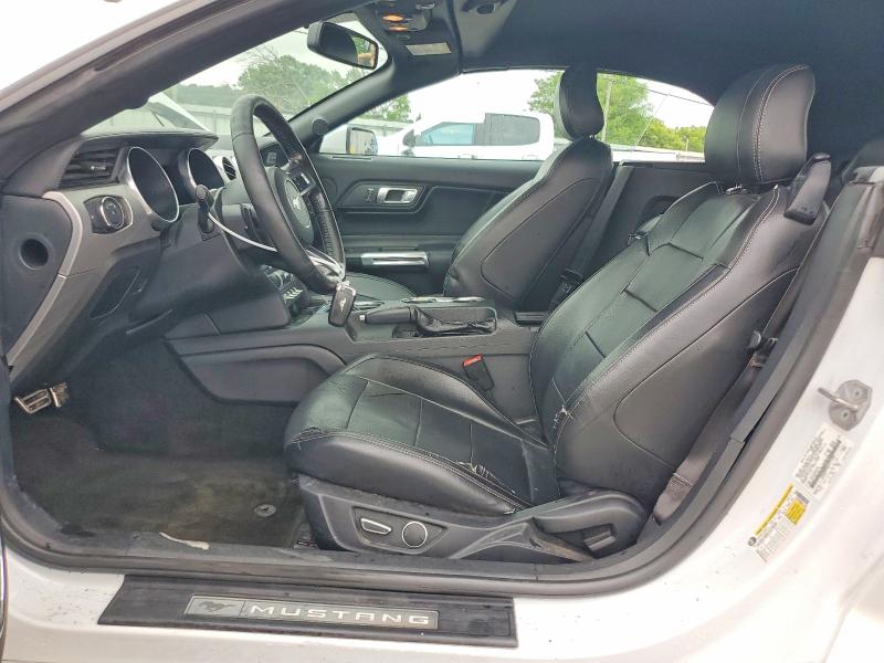 Photo 7 from auction – 2018 FORD MUSTANG with VIN 1FATP8UH6J5111766