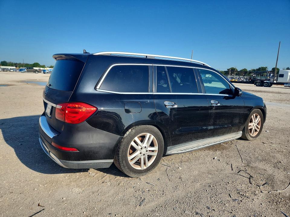 Photo 3 from auction – 2014 MERCEDES-BENZ GL with VIN 4JGDF7CE4EA289333