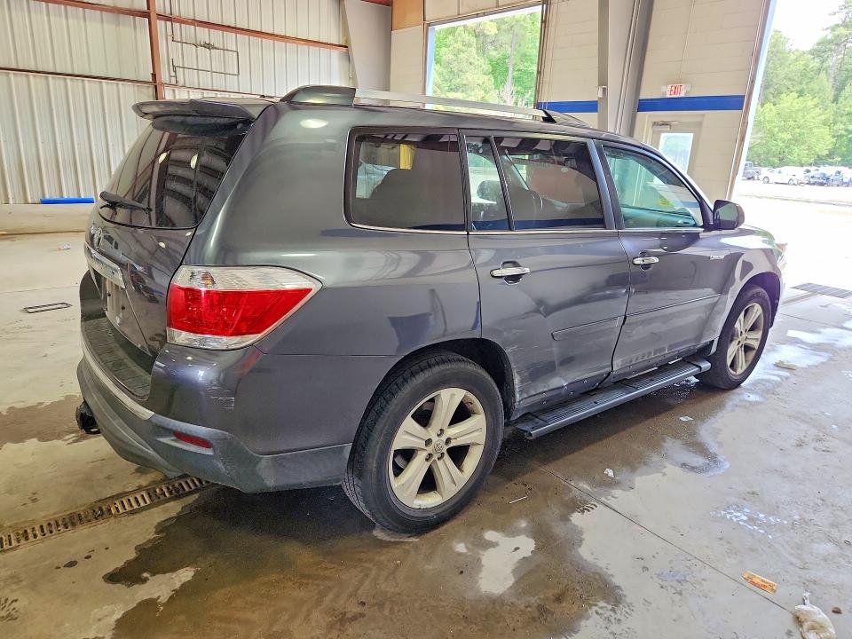 Photo 3 from auction – 2013 TOYOTA HIGHLANDER with VIN 5TDYK3EH4DS114616