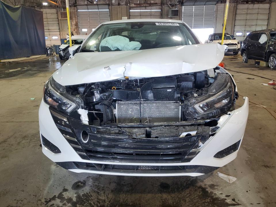 Photo 5 from auction – 2025 NISSAN VERSA with VIN 3N1CN8EV4SL871204