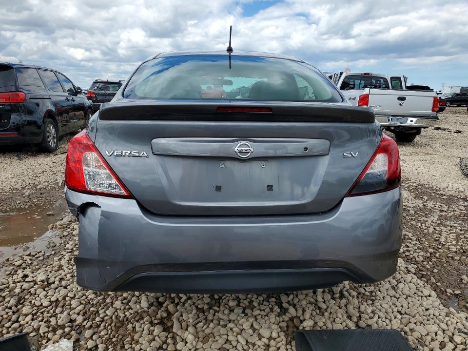 Photo 6 from auction – 2017 NISSAN VERSA with VIN 3N1CN7AP1HL864012